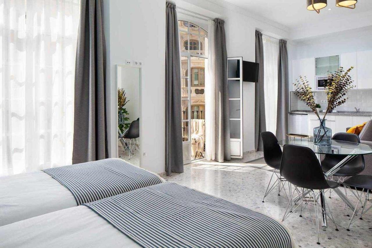 Wanderlust Malaga Apartamentos 3 Exteriör bild
